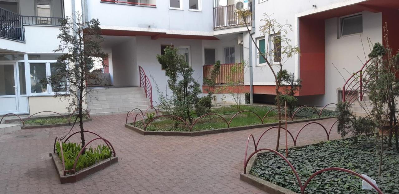 Sweet Home Center Apartment Novi Sad Exterior foto